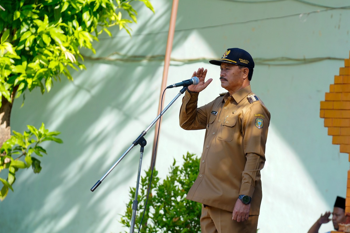 Jadi Pembina Upacara di SMKN 5, Wali Kota Motivasi Siswa Tingkatkan SDM Untuk Hadapi Dunia Kerja