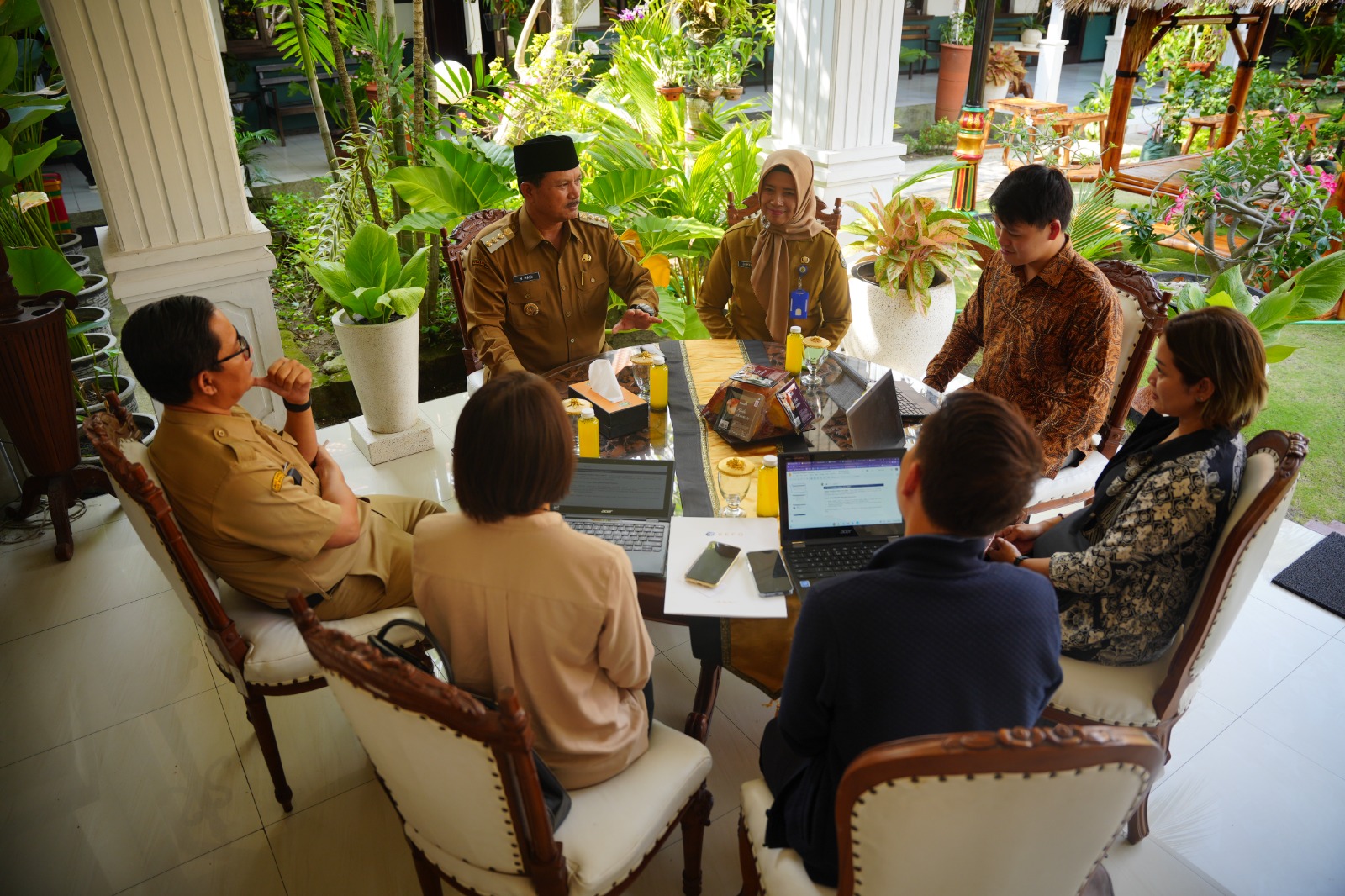 Foto 1 dari 9: Audiensi Bersama Google for Education, Wali Kota Jalin Kerjasama Soal Chromebook