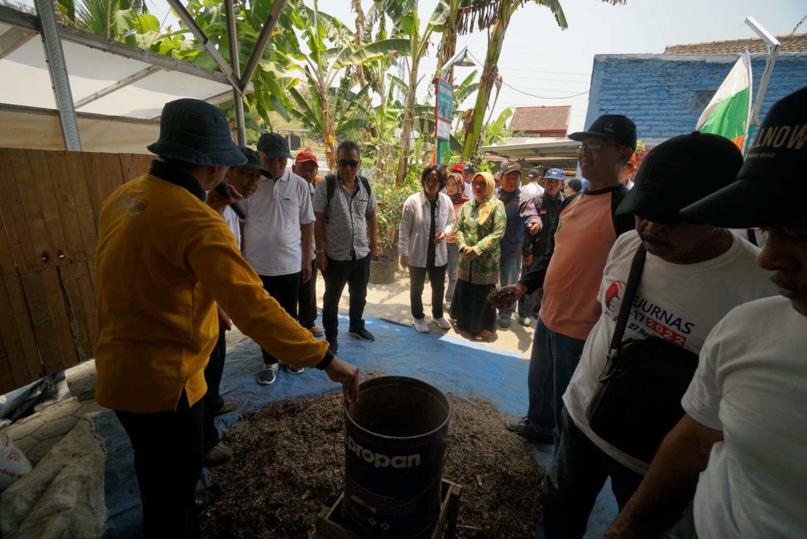 Foto 7 dari 11: Terima Kunjungan Studi Banding Dari Surakarta, Ketua TP PKK Paparkan Proklim Di Kota Pendekar