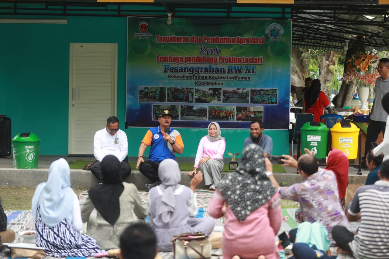 Foto 4 dari 8: Peduli Pelestarian Lingkungan, Wali Kota Dr Maidi Harapkan Proklim Terus Tingkatkan Kompetensi