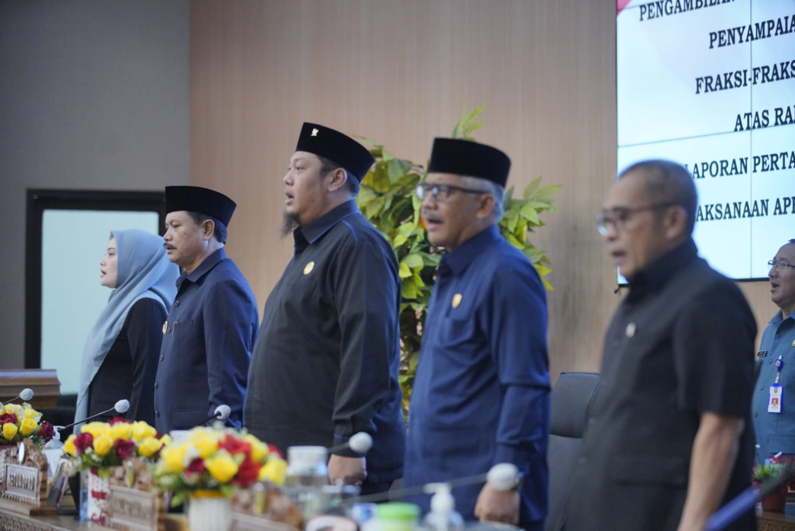 Foto 2 dari 10: Gelar Rapat Paripurna, Wali Kota – DPRD Sepakati Isi Raperda LPJ APBD 2022