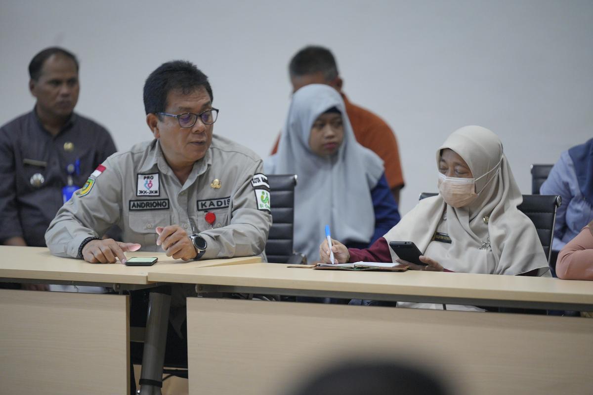 Foto 8 dari 8: Rapat Dinas Persiapan Lebaran, Wali Kota: Masyarakat Kota Madiun yang Pulang Harus Dilayani Maksimal