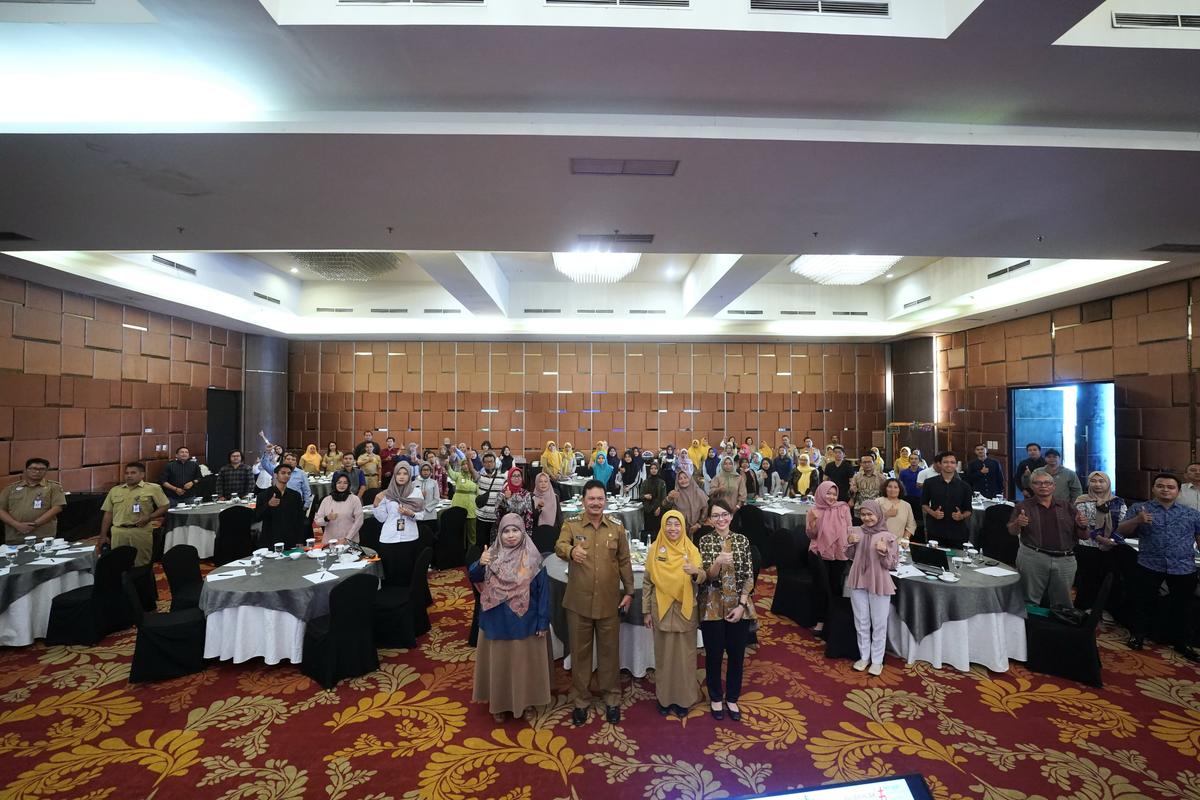 Foto 8 dari 9: Gelar Sosialisasi Implementasi Perizinan Berusaha, Wali Kota Pesan Pengusaha Harus Paham Hak dan Tanggung Jawab