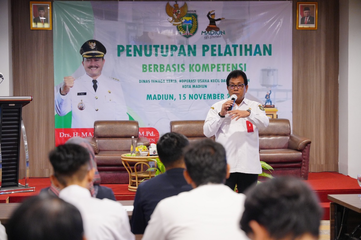 Foto 2 dari 8: Pelatihan Berbasis Kompetensi Resmi Ditutup, Wali Kota Harap Peserta Segera Dapat Pekerjaan