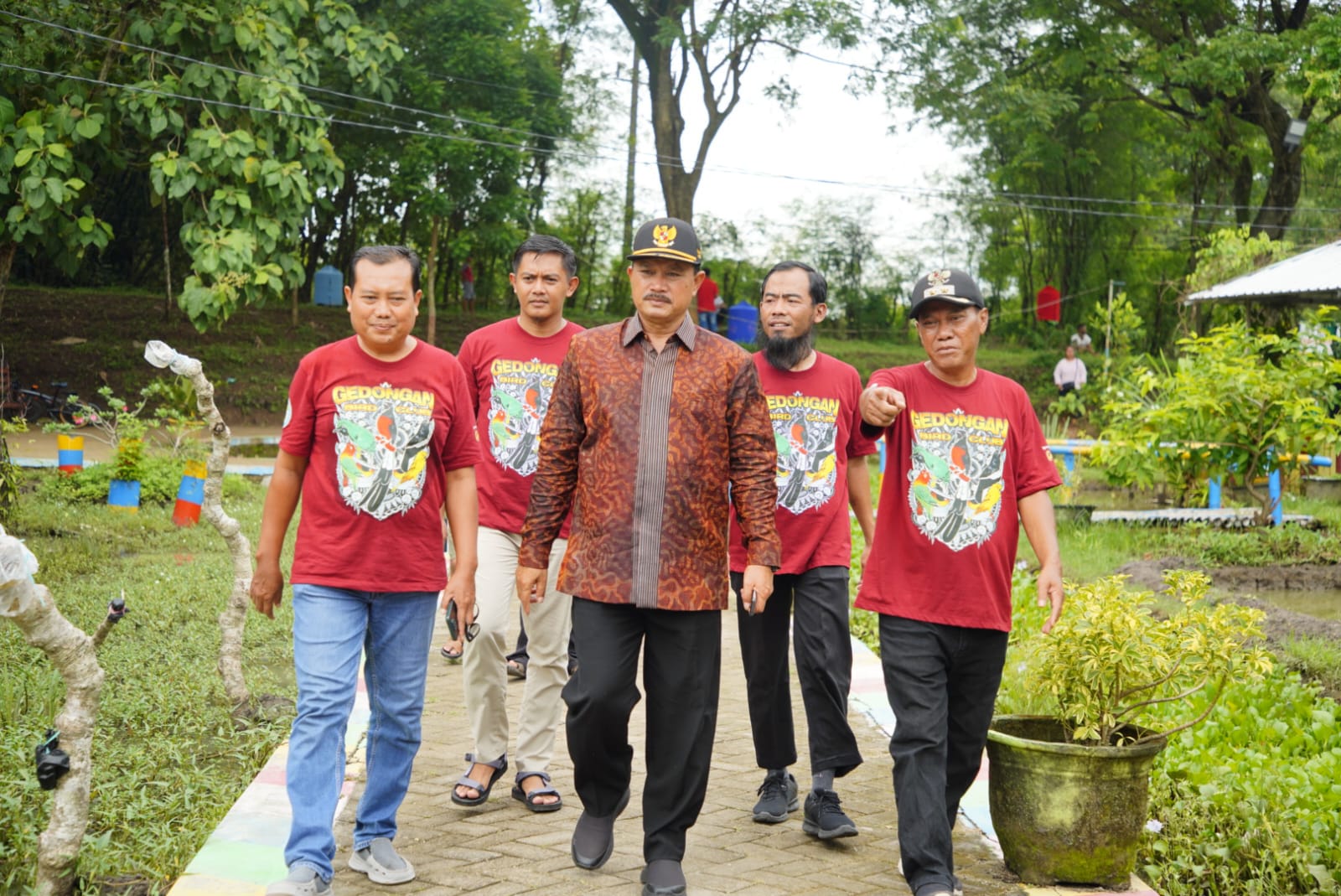 Foto 4 dari 6: Berhasil Ramaikan Lapak Melalui Lomba, Wali Kota Apresiasi Paguyuban Kampung Eduwisata Gedongan