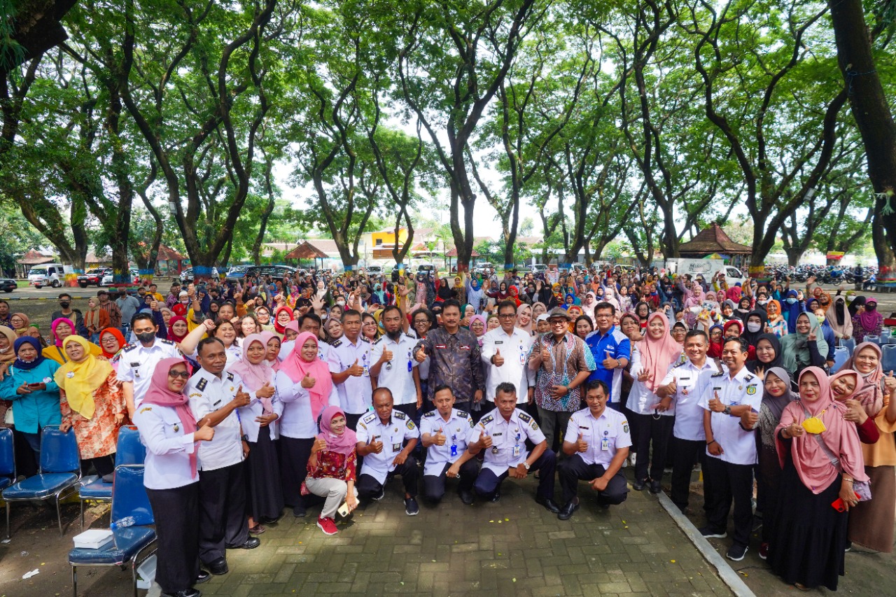 Foto 10 dari 10: Gelar Pembinaan UMKM Mamin, Wali Kota Ajak Pengusaha Terus Berinovasi
