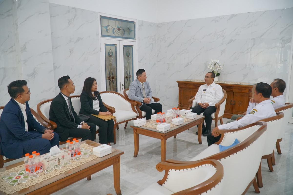 Foto 2 dari 7: Jelang HUT, Direksi Aston Hotel Madiun Gelar Audiensi Dengan Pj. Wali Kota