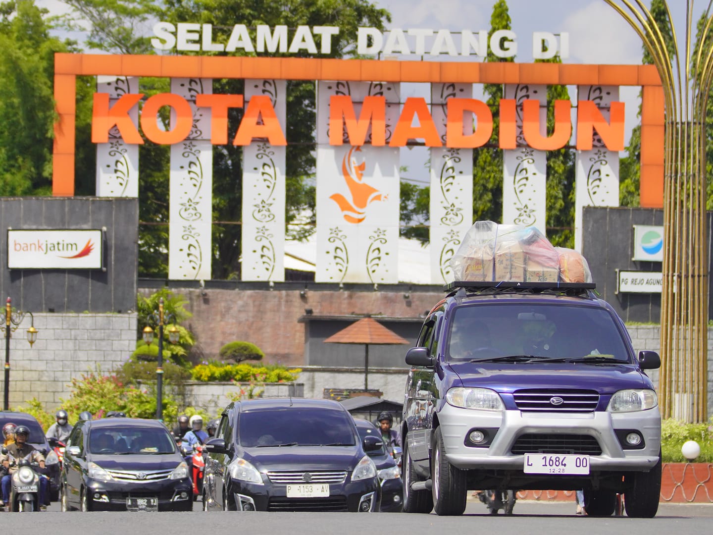 Foto utama berita: Gelombang Puncak Arus Balik