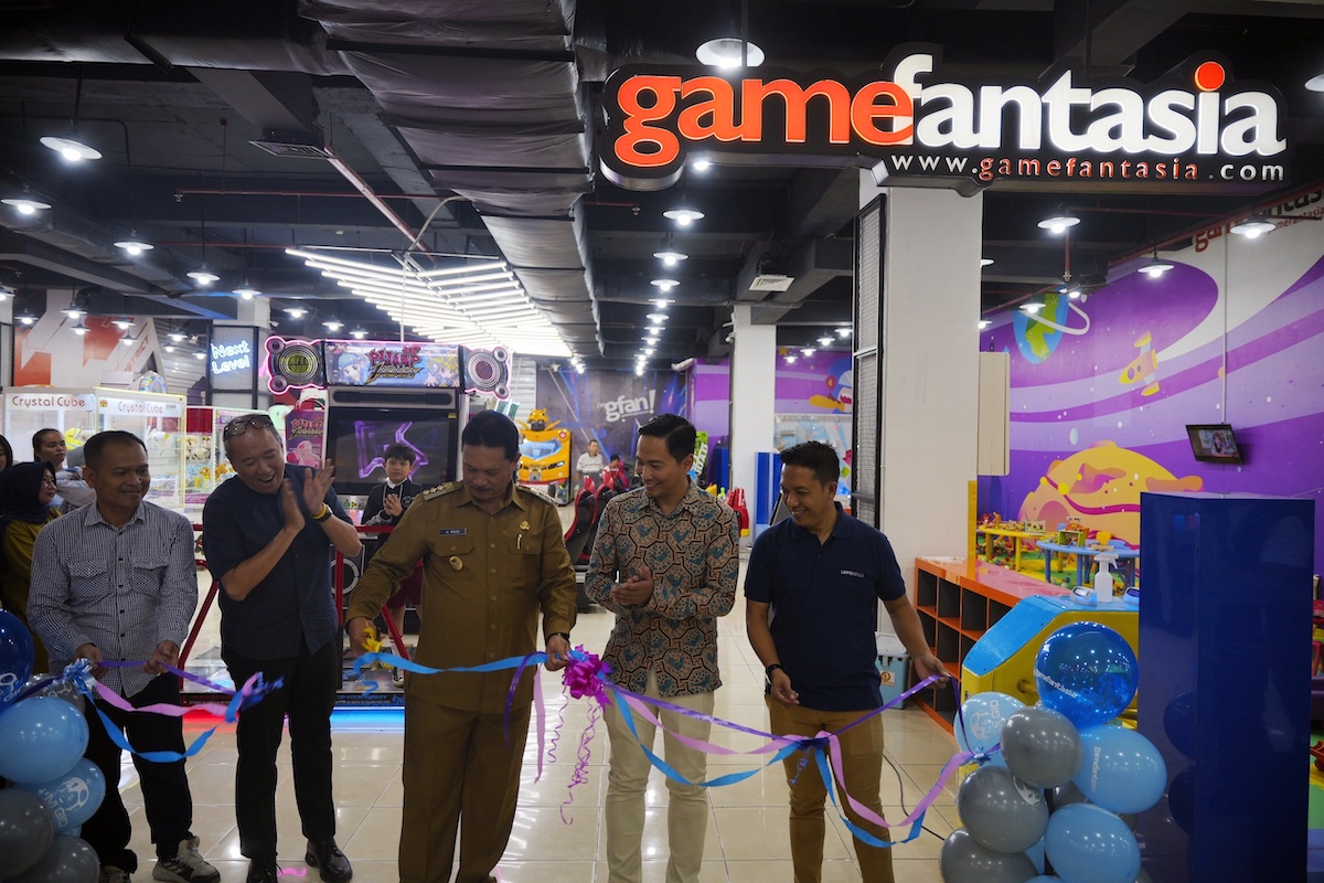 Foto utama berita: Buka Pusat Game Dan Foodcourt Di Plaza Madiun, Wali Kota : Sarana Rekreasi Makin Lengkap