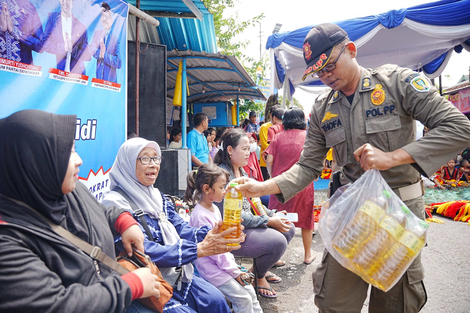 Foto 10 dari 10: Peringati 4 Tahun MaDa, Wali Kota Hadiri Pagelaran Reog di DPC Demokrat