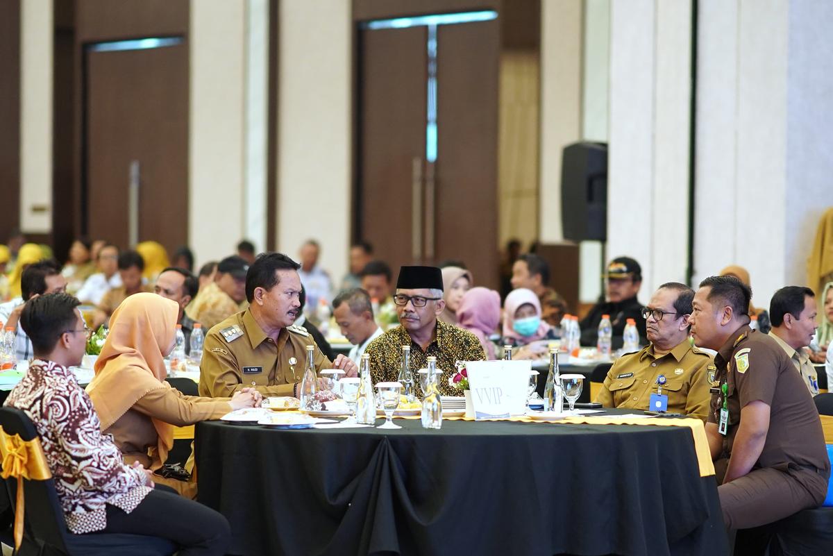 Foto 8 dari 9: Hadiri Forum Perangkat Daerah, Wali Kota Imbau OPD Gali Inovasi Untuk Peningkatan Kemajuan Kota