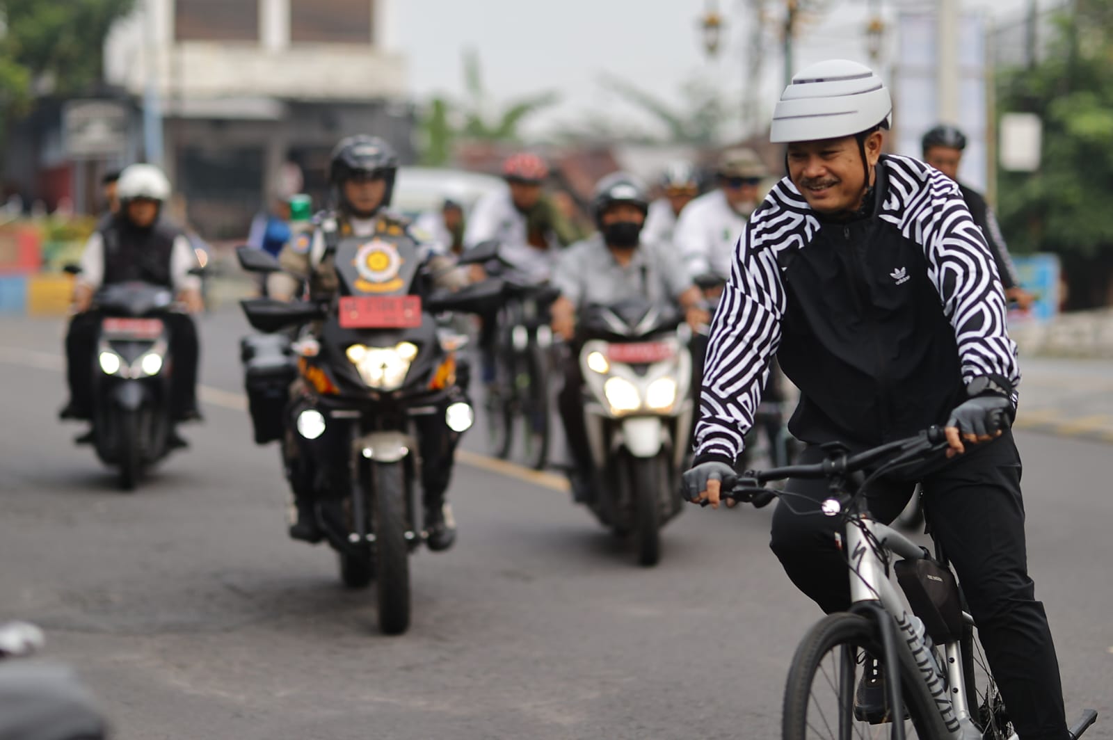 Foto 1 dari 11: Gowes Kota Kita di Tiga Kelurahan Jadi Ajang Ajang Serap Aspirasi Sekaligus Sosialisasi