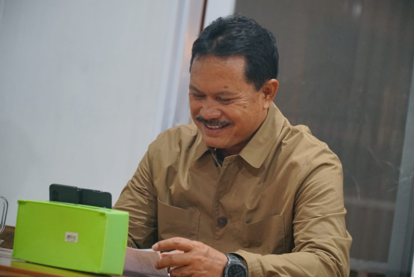 Foto 1 dari 14: FGD Bersama Tim Surveyor Puskesmas Tawangrejo dan Manguharjo, Wali Kota Harapkan Hasil Optimal