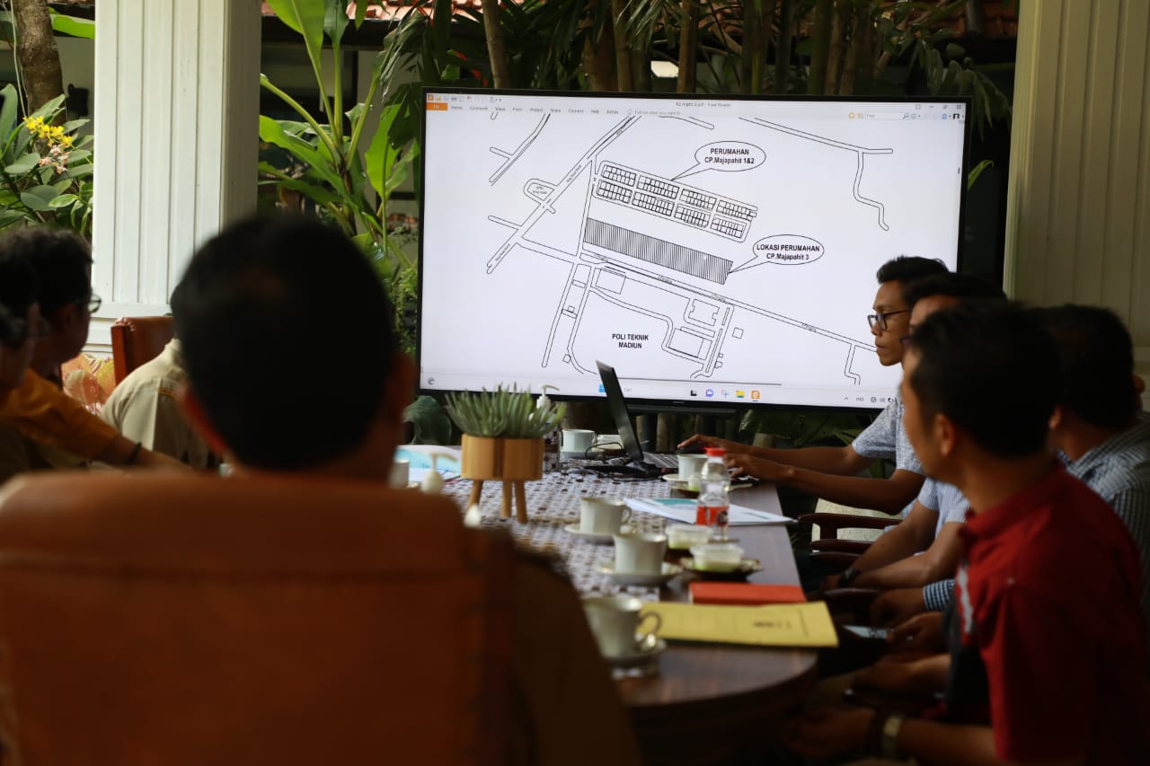Foto 1 dari 7: Audiensi dengan Pihak Pengembang Properti, Wali Kota Pastikan Semua Kewajiban Terpenuhi Agar Penghuni Tak Merugi