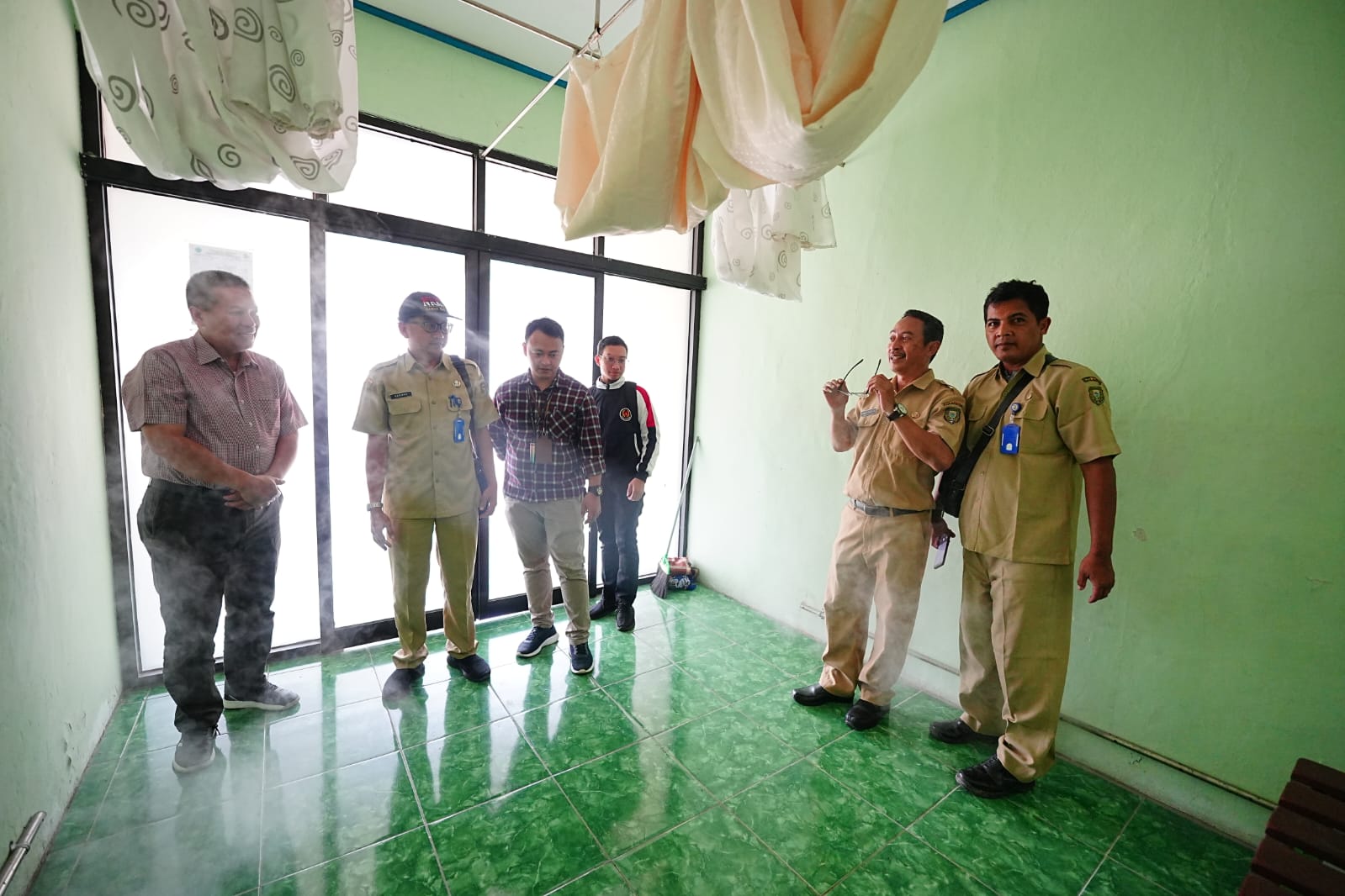 Foto 2 dari 10: Assessment Dengan Tim UT Berakhir, Tim Juga Tinjau Pengelolaan Gas Metan di TPA