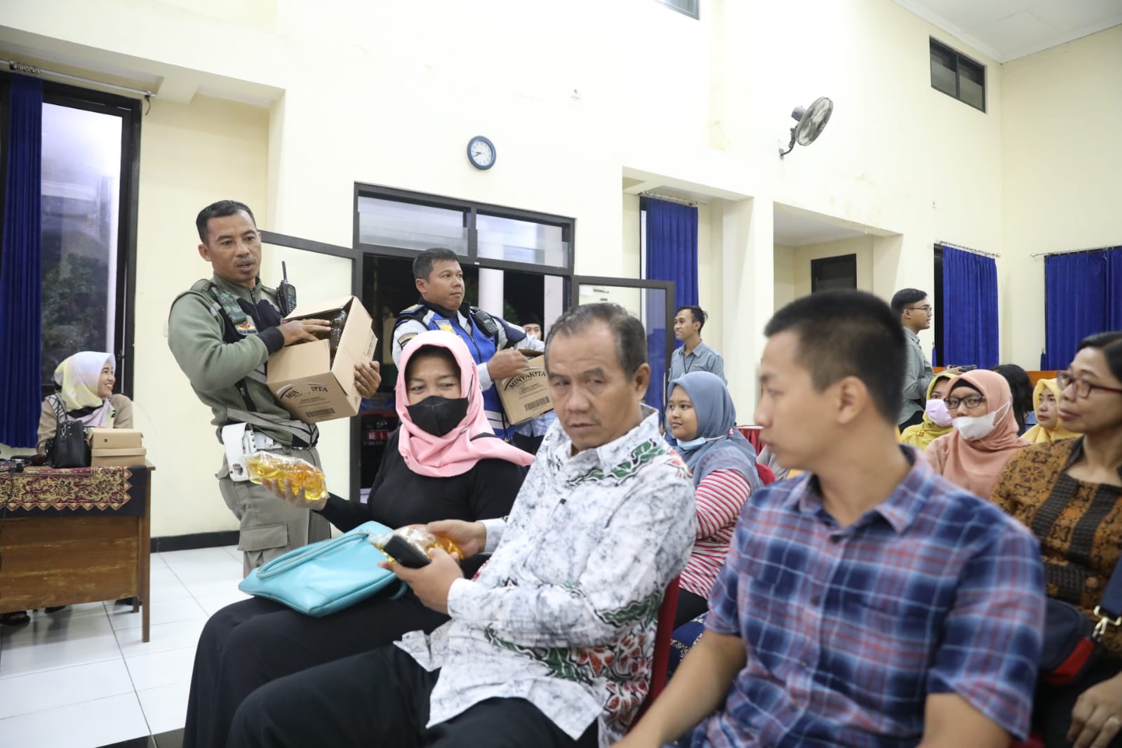 Foto 5 dari 10: Hadiri Pertemuan Kota Kita, Wali Kota Ingatkan Peran Perempuan Dalam Pembangunan