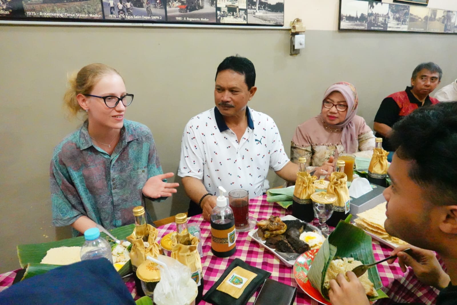 Foto utama berita: Tak Sengaja Bertemu Wali Kota di Depot 99, Peneliti Asal Italia Sukai Layout Kota Madiun