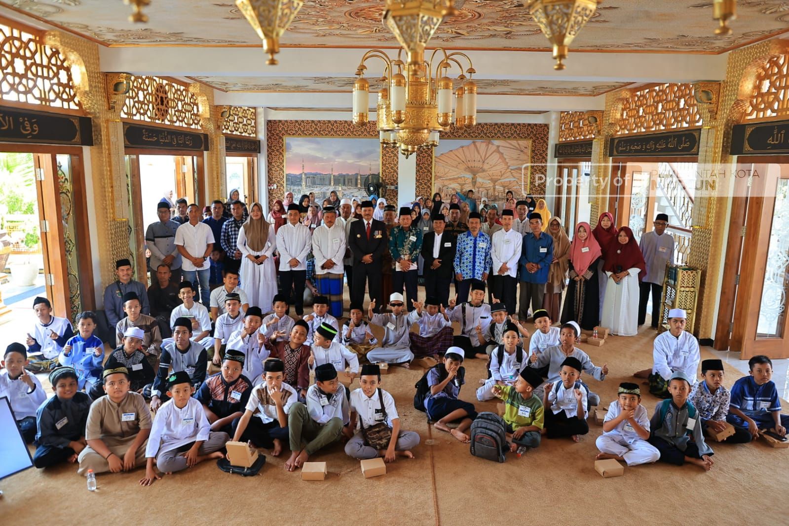 Foto 6 dari 6: Buka Lomba MTQ Nambangan Lor, Wali Kota Harap Jadi Upaya Tingkatkan Iman Dan Prestasi Anak