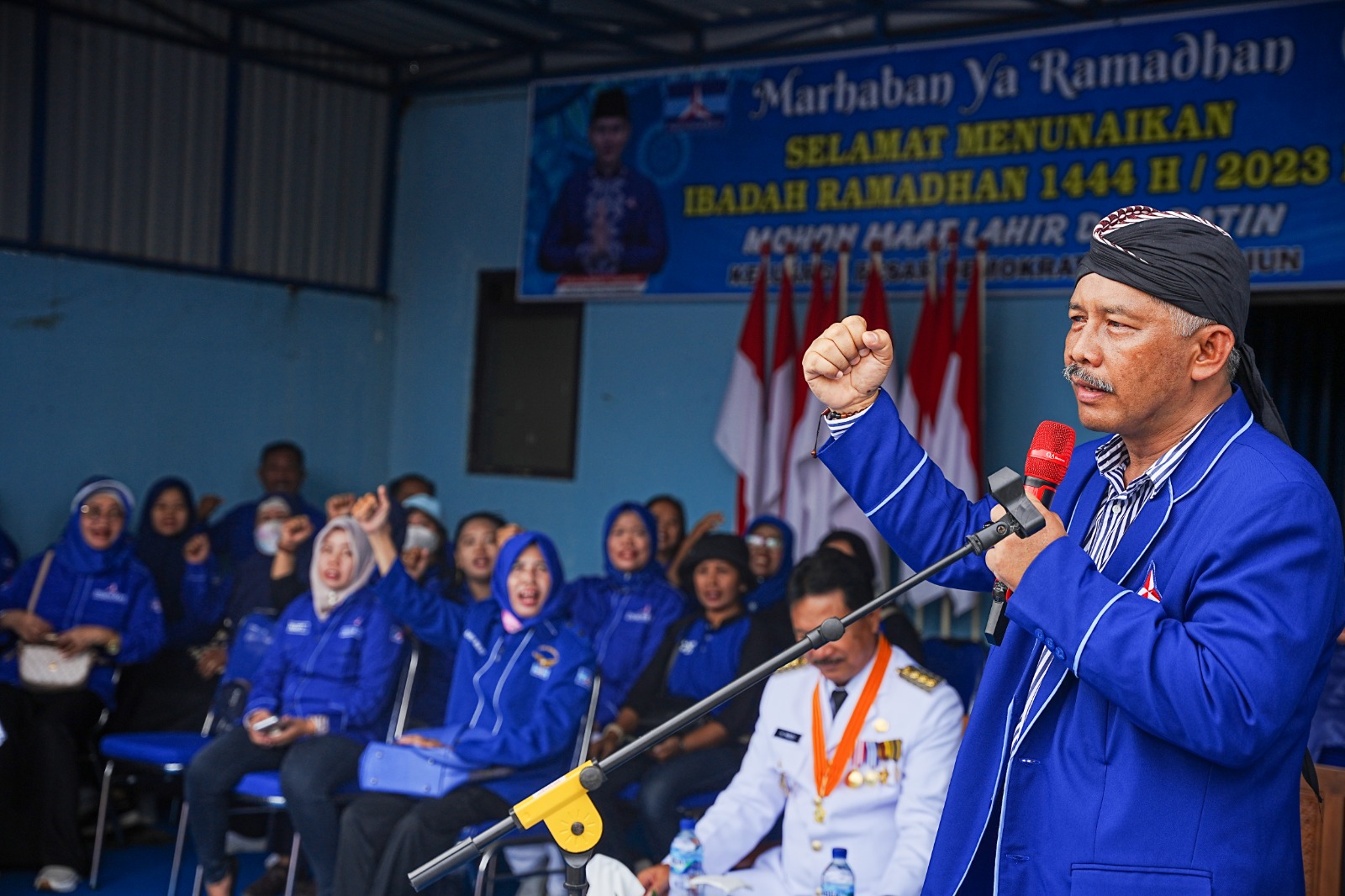 Foto 9 dari 10: Peringati 4 Tahun MaDa, Wali Kota Hadiri Pagelaran Reog di DPC Demokrat