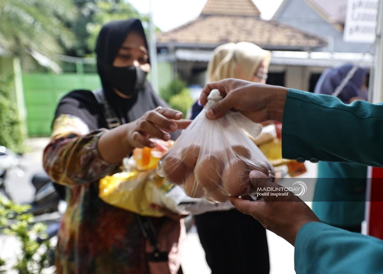 Wartek Inflasi Juga Sediakan Telur, Ada Pakaian Gratis Bagi Pembeli