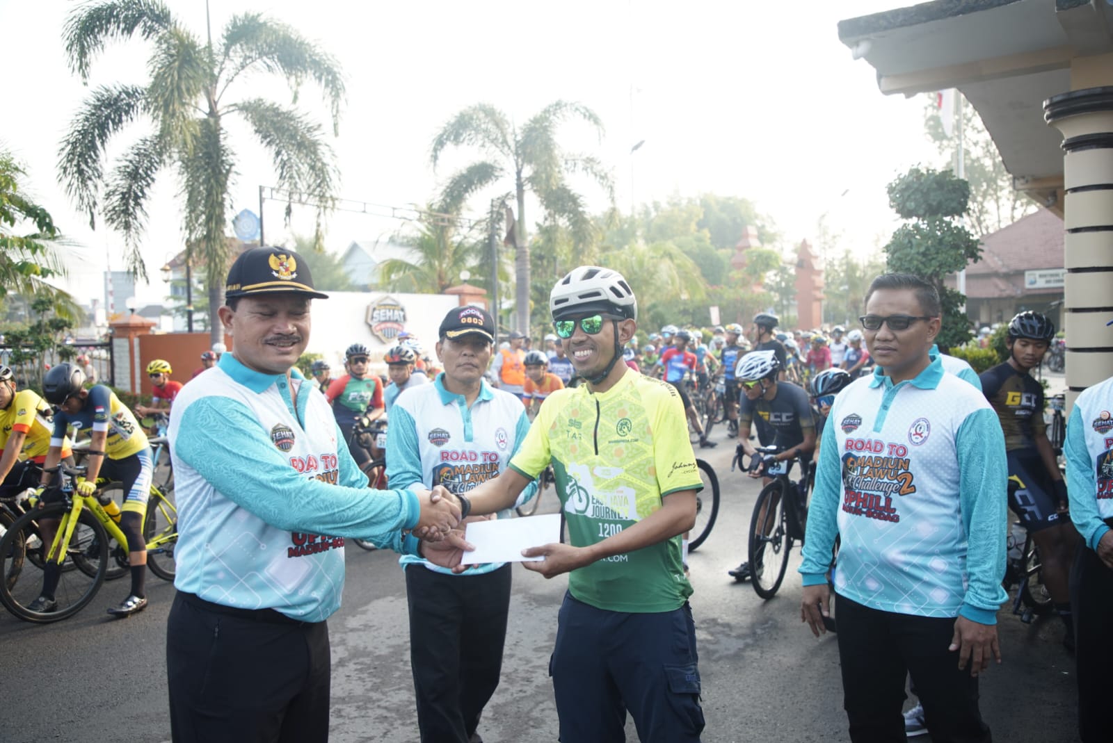 Foto 6 dari 11: Wali Kota Berangkatkan Uphill Madiun Bodag 2023, Diikuti 193 Peserta, Jadi Ajang Promosi Kota