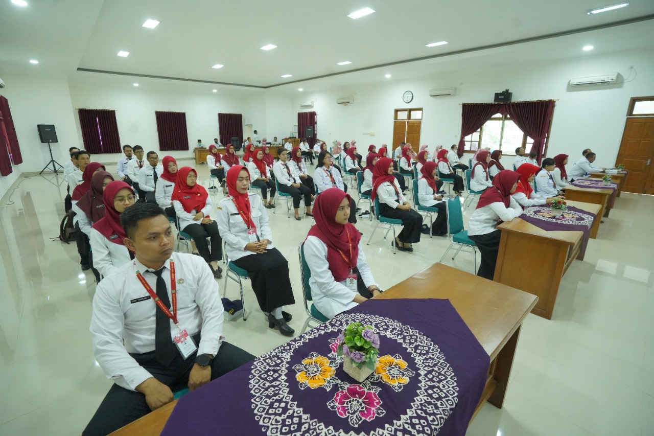 Foto 5 dari 9: Tutup Latsar CPNS tahun 2022, Wali Kota Pesan Jaga Komitmen dalam Bertugas