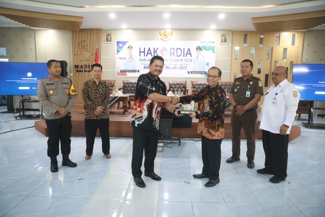 Foto 9 dari 12: Hadiri Seminar Hakordia, Wali Kota : Sinergi Berantas Korupsi Bantu Tingkatkan Pembangunan Kota