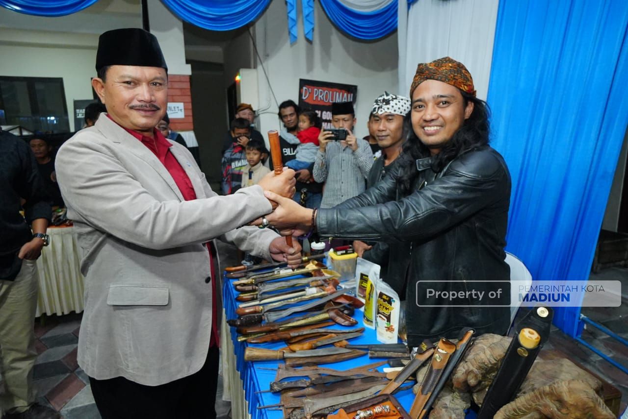 Foto 1 dari 8: Hadiri Gelar Pusaka, Wali Kota Apresiasi Penyelenggara Ikut Lestarikan Budaya