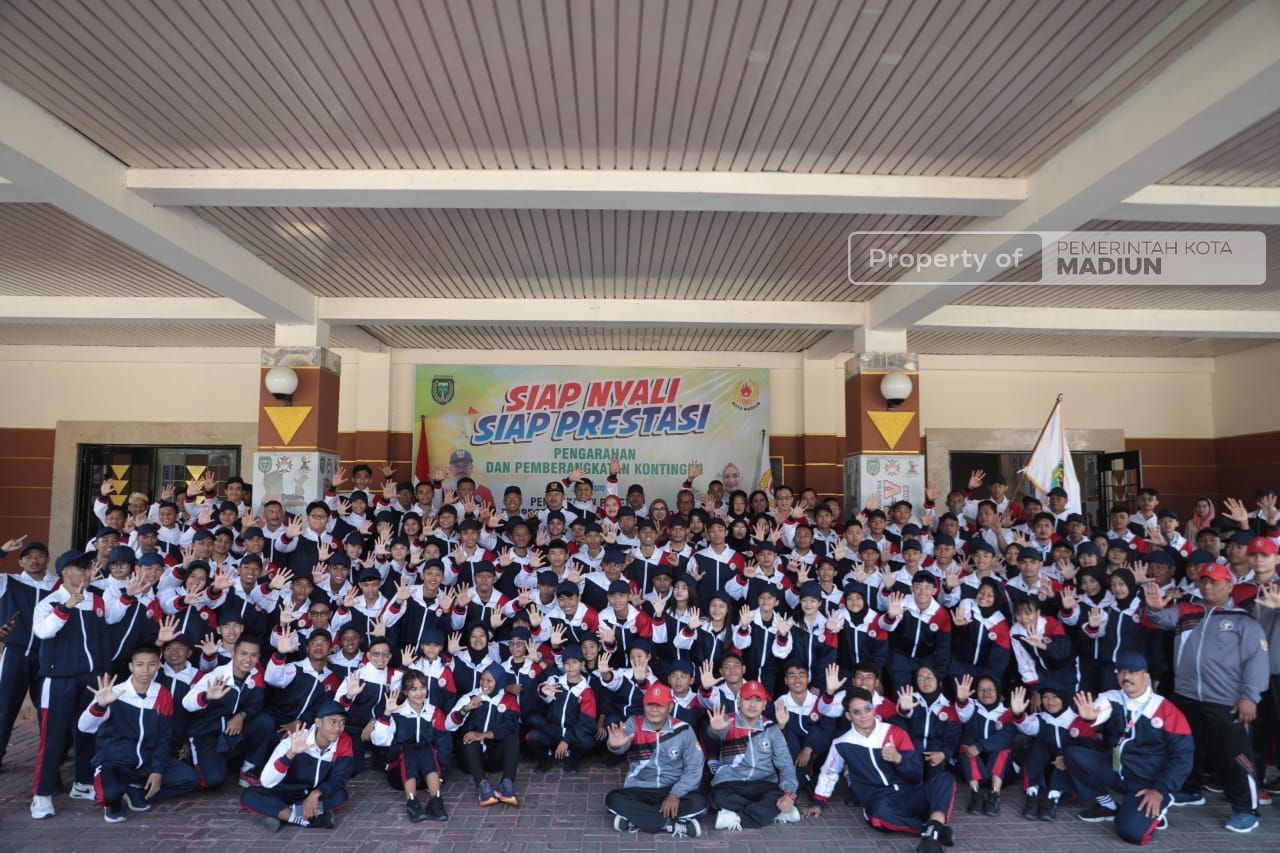 Foto 9 dari 9: Lepas Kontingen Madiun Menuju Porprov VIII Jatim, Wali Kota Targetkan Masuk 10 Besar