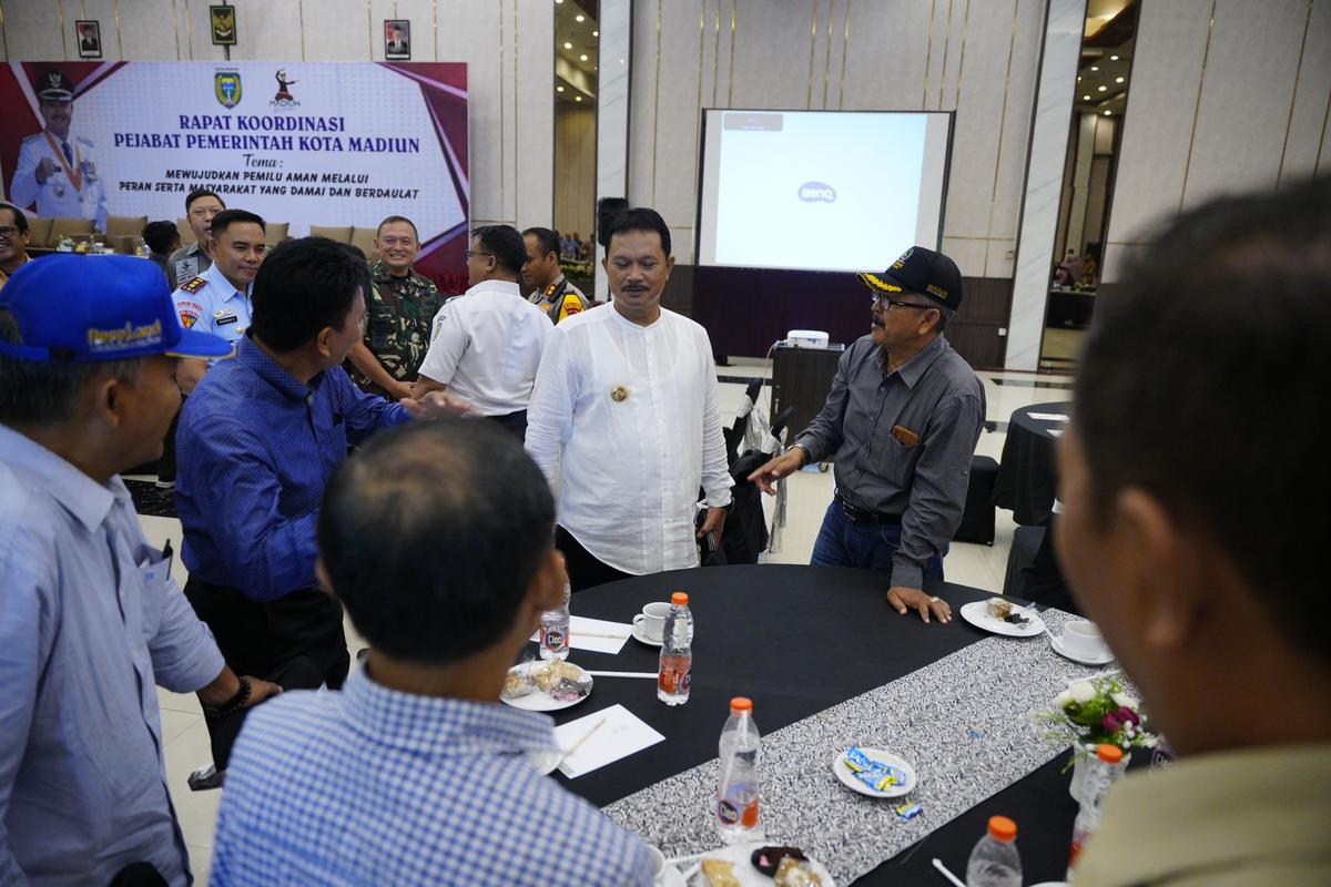 Foto 8 dari 8: Gelar Coffee Morning Bersama Forkopimda, Wali Kota Ajak Jaga Kondusivitas Wilayah Selama Pemilu 2024