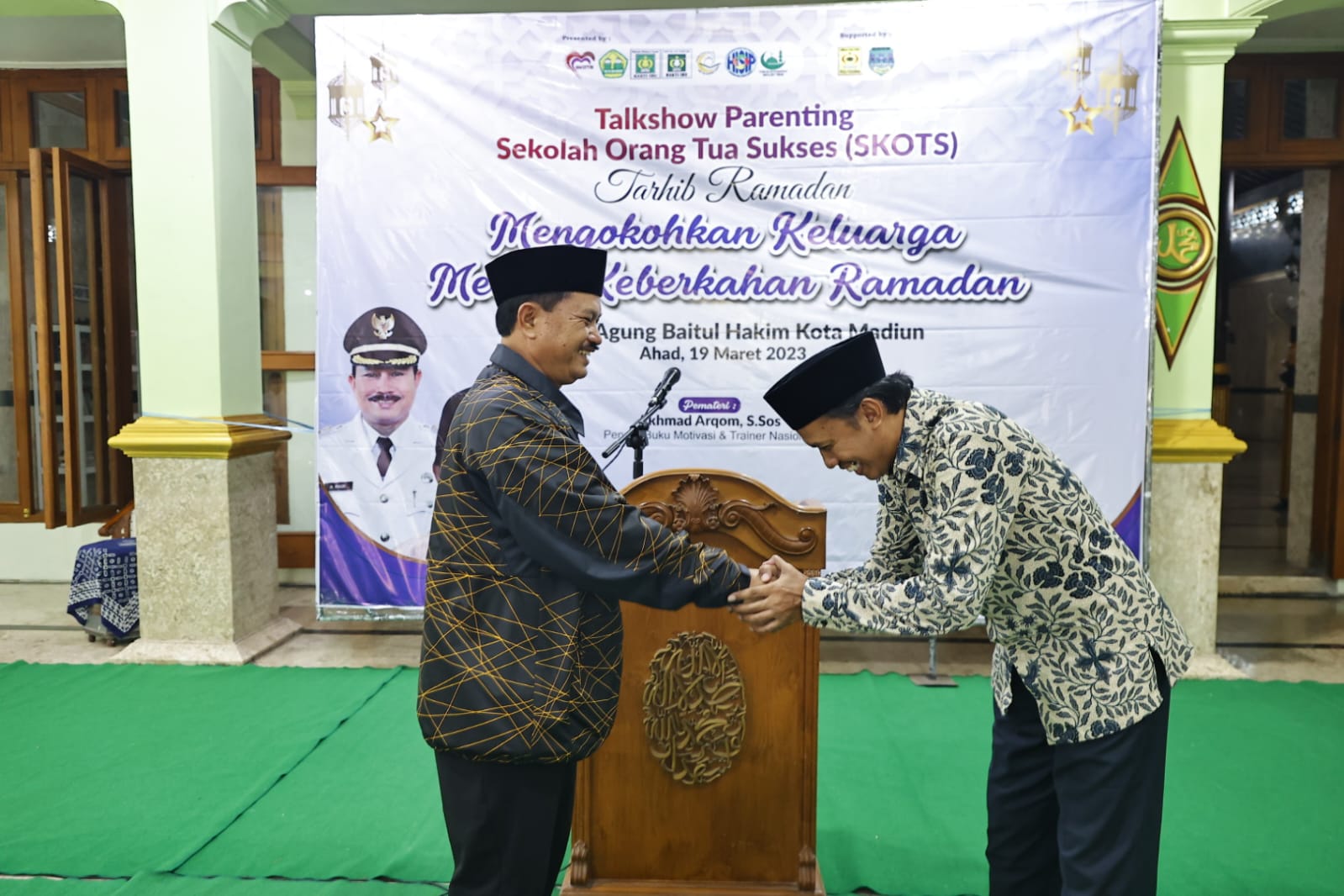 Foto 5 dari 8: Hadiri Tarhib Ramadhan Di Masjid Baitul Hakim, Wali Kota : Kokohkan Keluarga Untuk Meraih Berkah Di Bulan Suci