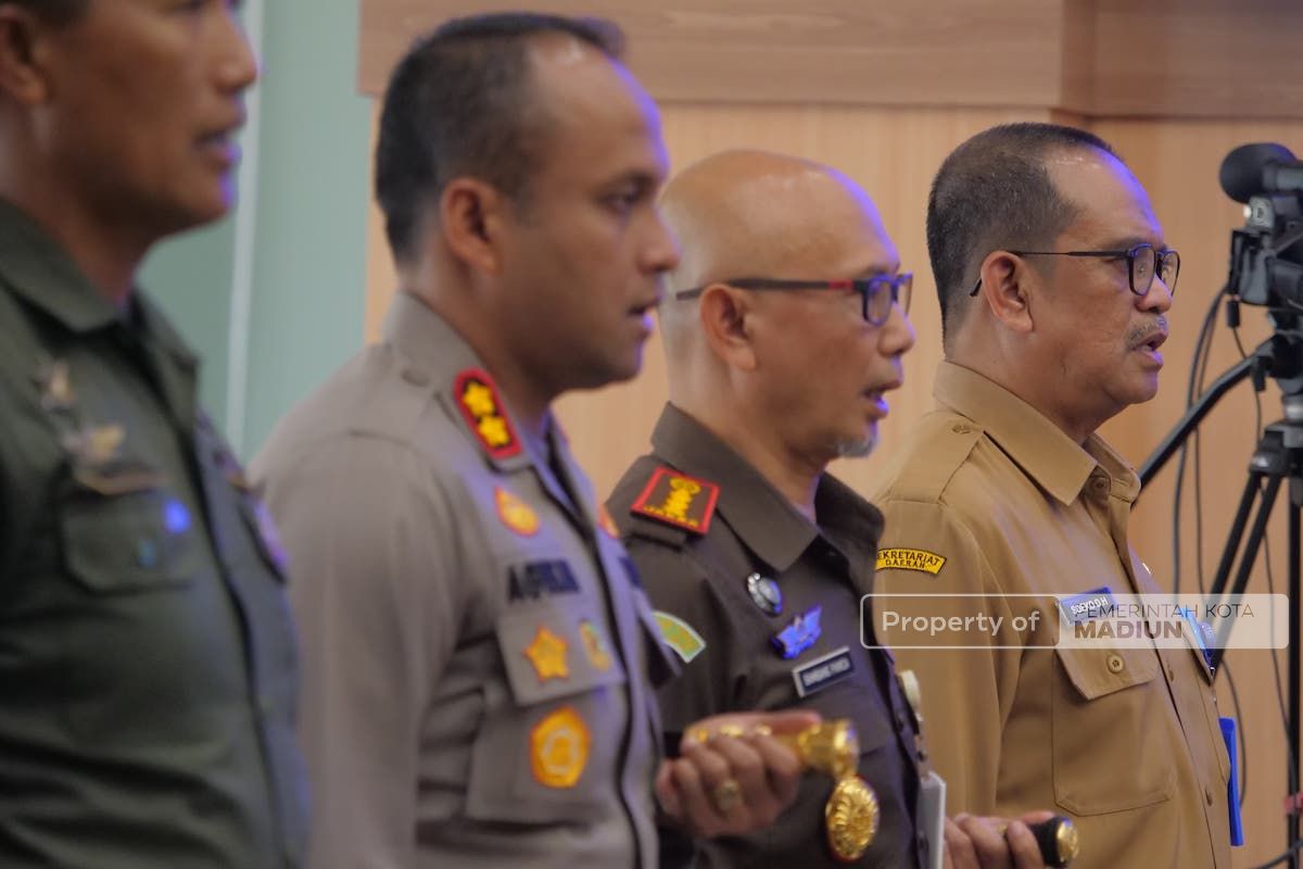 Foto 4 dari 9: Rapat Paripurna Bersama Dewan, Wali Kota Komitmen Tuntaskan Program Kerja