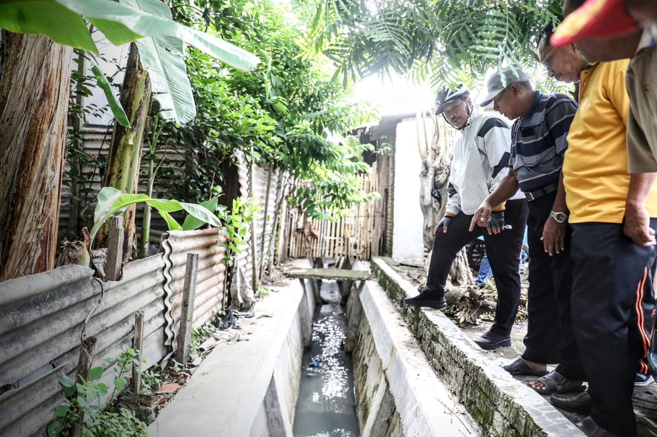 Tinjau Lokasi Usulan Prioritas di Tiga Kelurahan, Wali Kota Harap Segera Klir