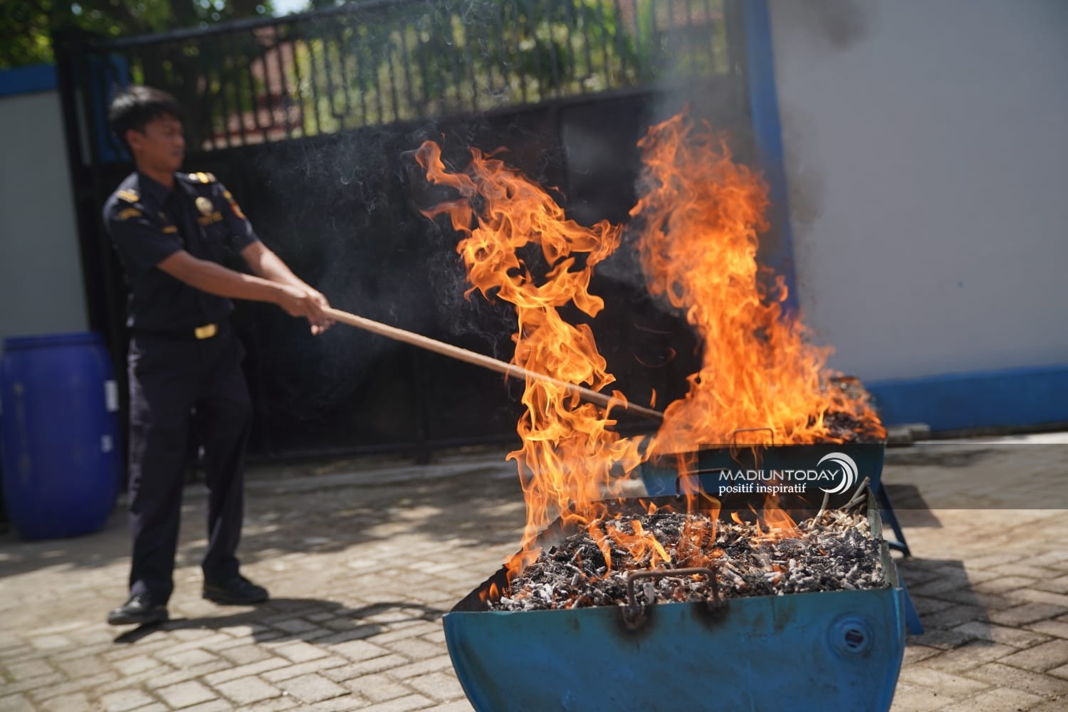 pic 2