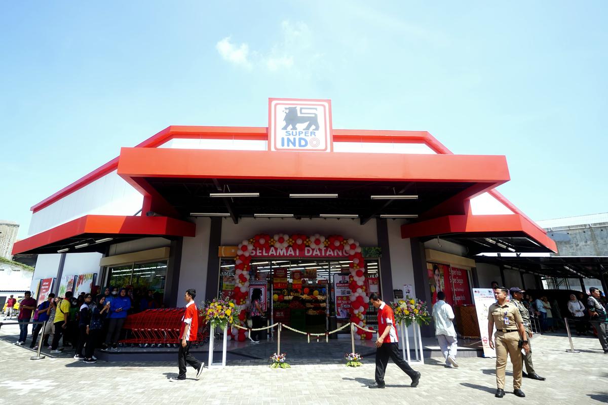 Foto 15 dari 19: Buka Gerai Pertamanya di Kota Pendekar, Superindo Nilai Madiun Punya Prospek Investasi Menarik