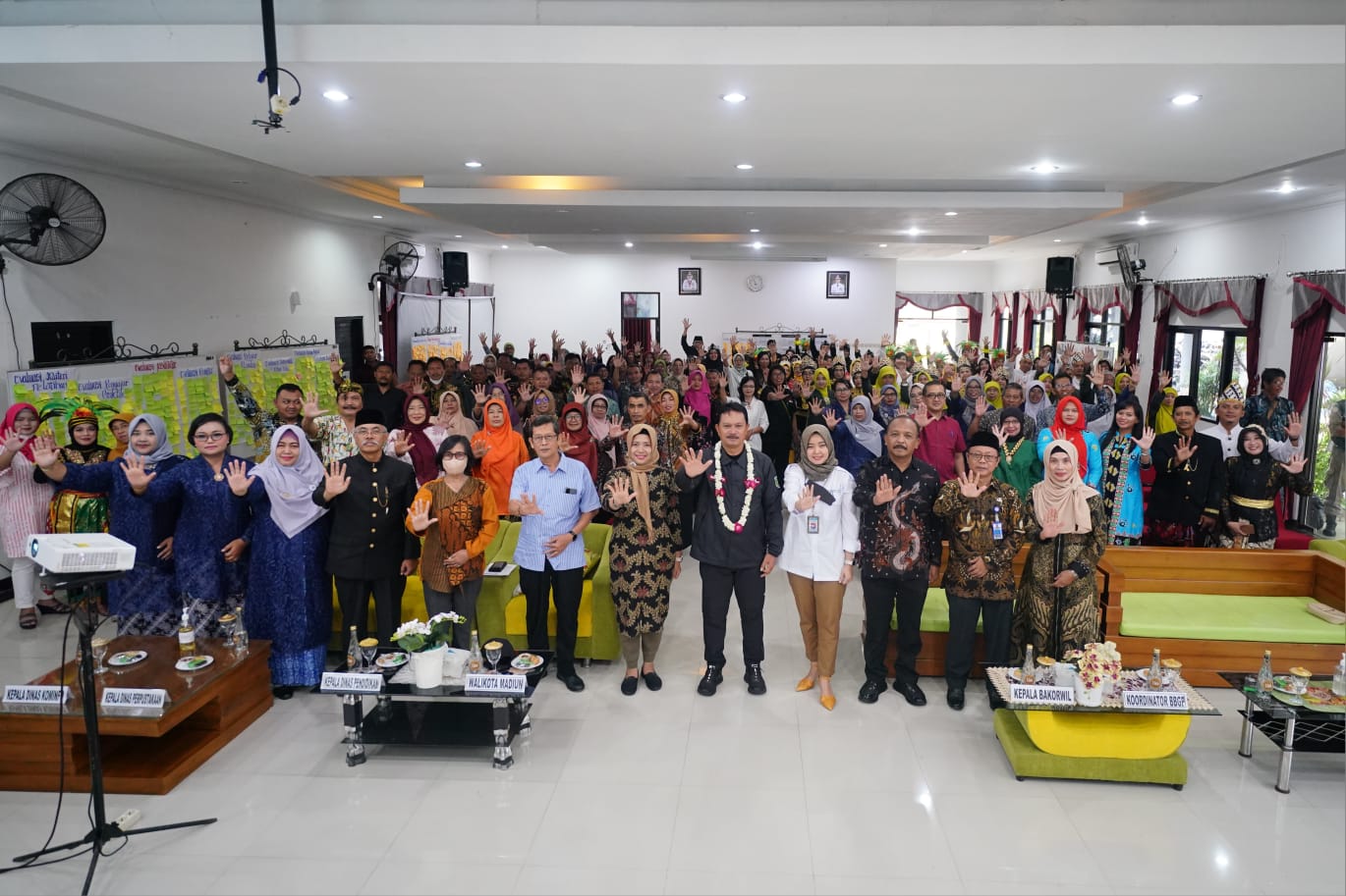 Foto 8 dari 10: Hadiri Pameran Hasil Belajar Calon Guru Penggerak, Wali Kota : Guru Agen Perubahan