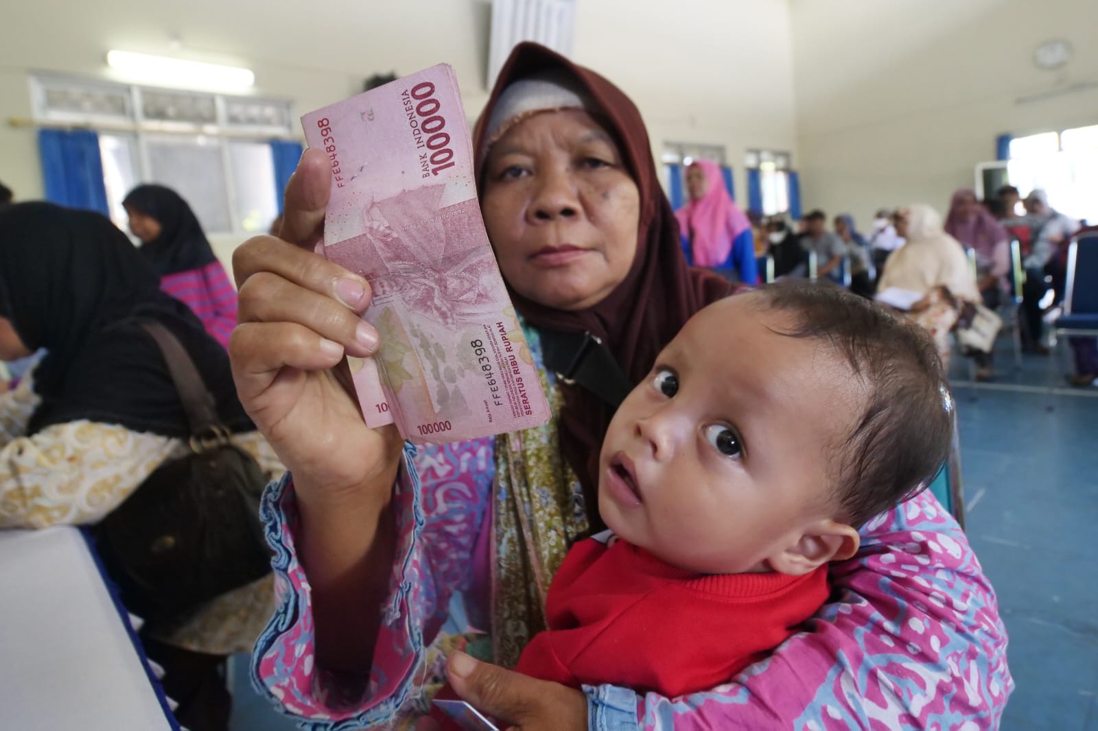 Foto 7 dari 9: Berlangsung Tiga Hari, BLTD Tahap 2 Disalurkan ke 2.800 KPM