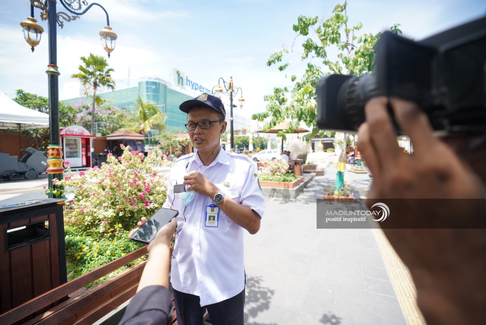 Foto 8 dari 8: Tambah Mesin Pel Listrik, Pembersihan Kawasan Sumber Wangi dan PRC Jadi Lebih Efisien