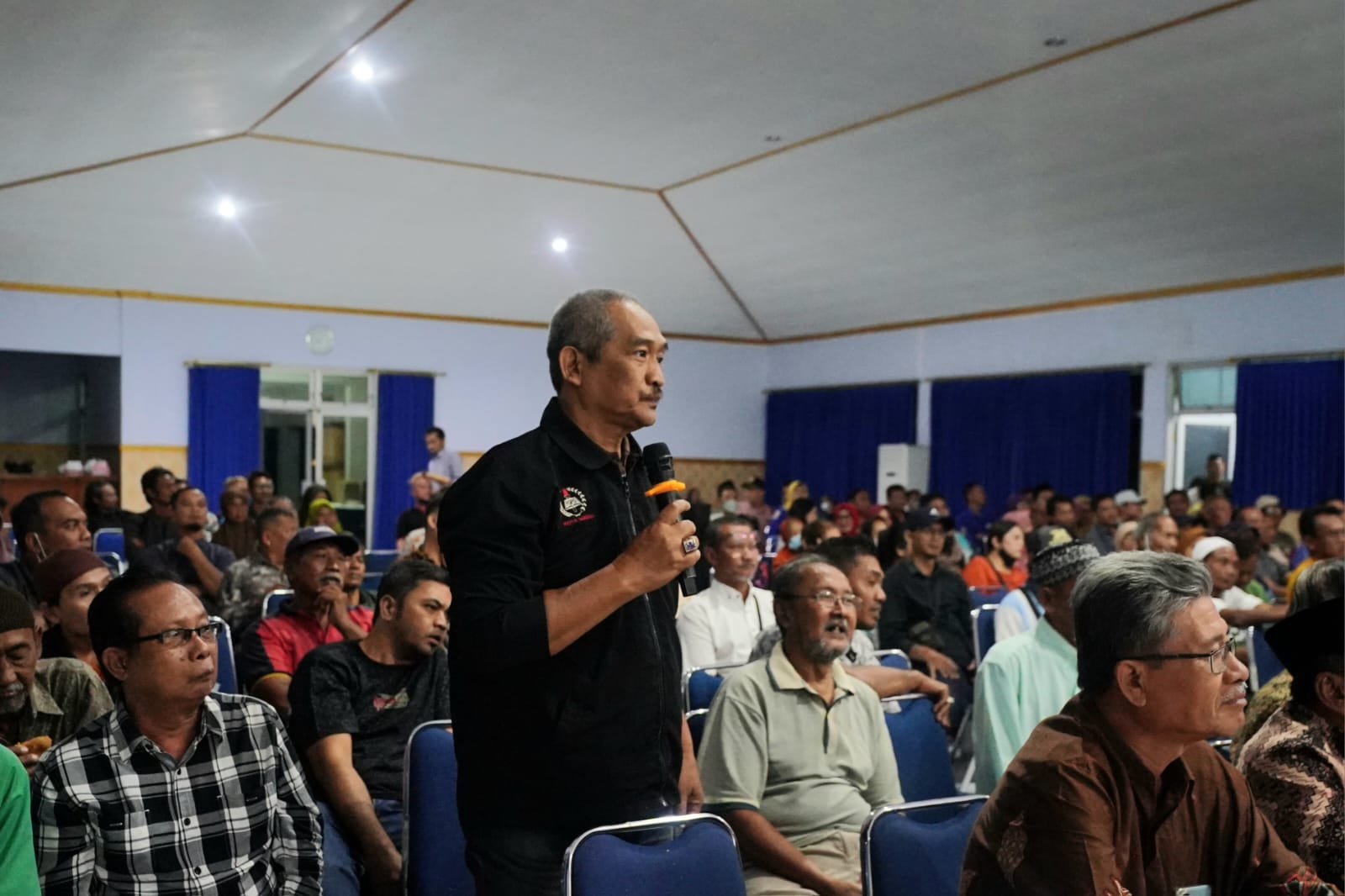Foto 4 dari 6: Komitmen Pengentasan Permukiman Kumuh, Wali Kota: Pembangunan Harus Berdampak Positif untuk Masyarakat