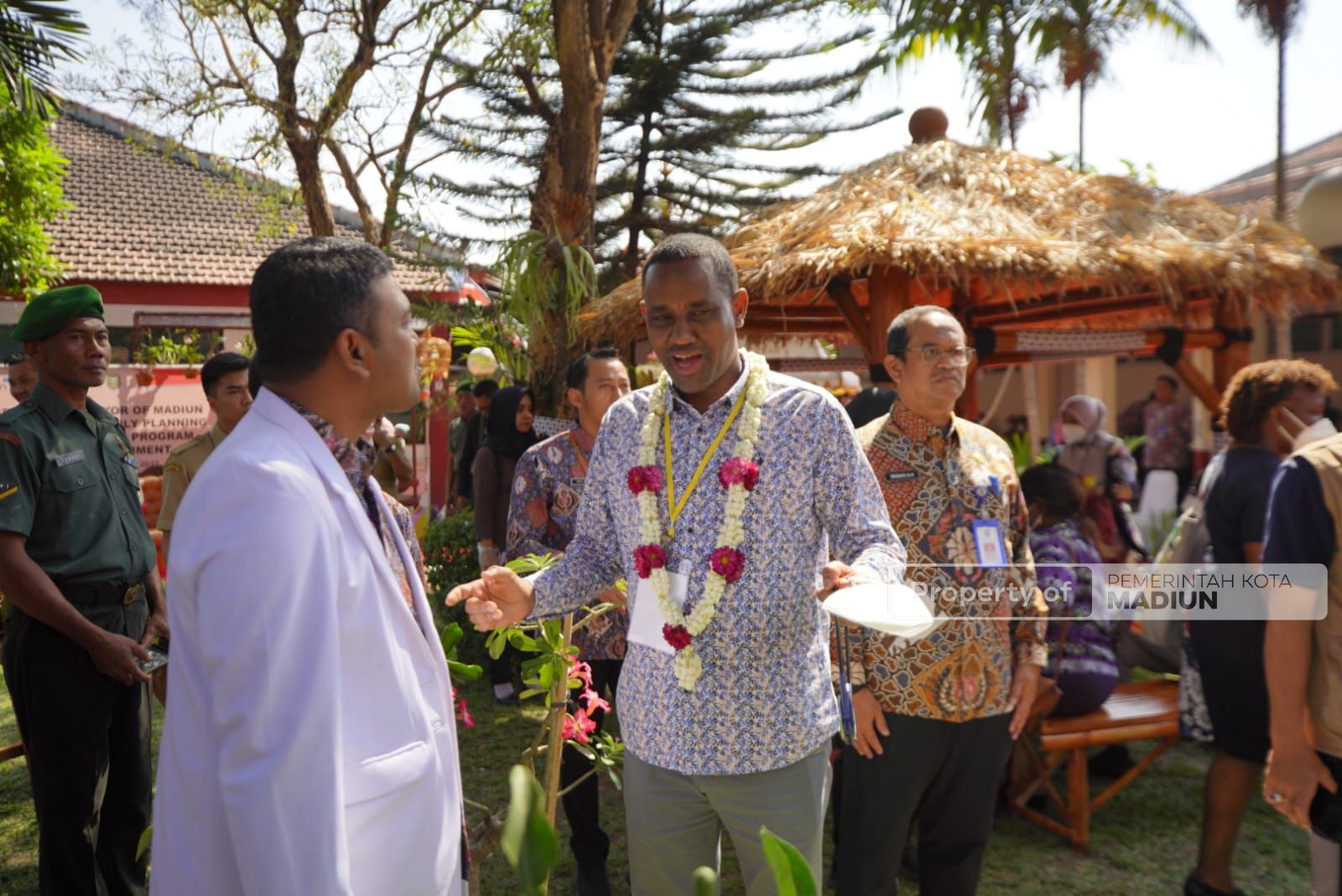 Foto 7 dari 9: Lawatan Hari Kedua, Wali Kota Dampingi Delegasi Kenya-Bangladesh di RSUD Kota Madiun