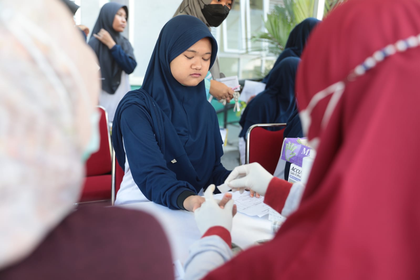 Foto 11 dari 11: Tekan Angka Penularan TBC Pada Kelompok Berisiko, Dinkes Gelar Skrining di Ponpes