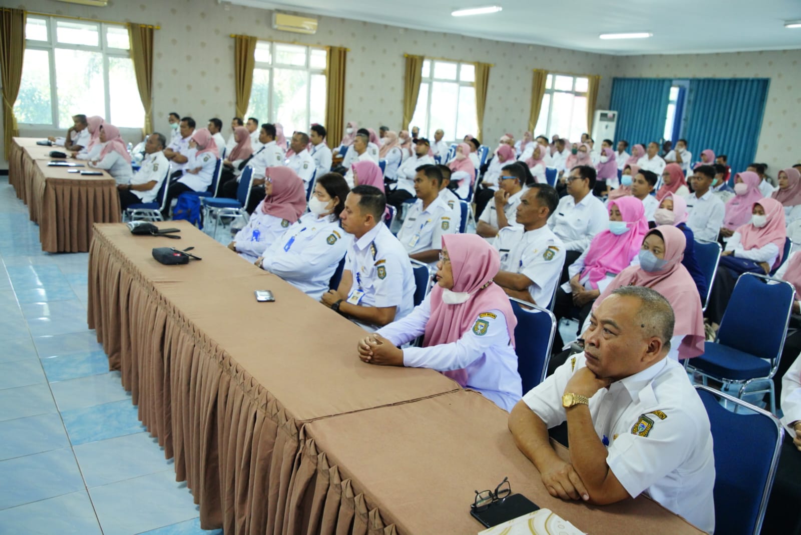 Foto 7 dari 8: Gelar Pembinaan Bagi Perangkat Kelurahan dan Kecamatan Kartoharjo, Wali Kota Harap Perkuat Sinergi