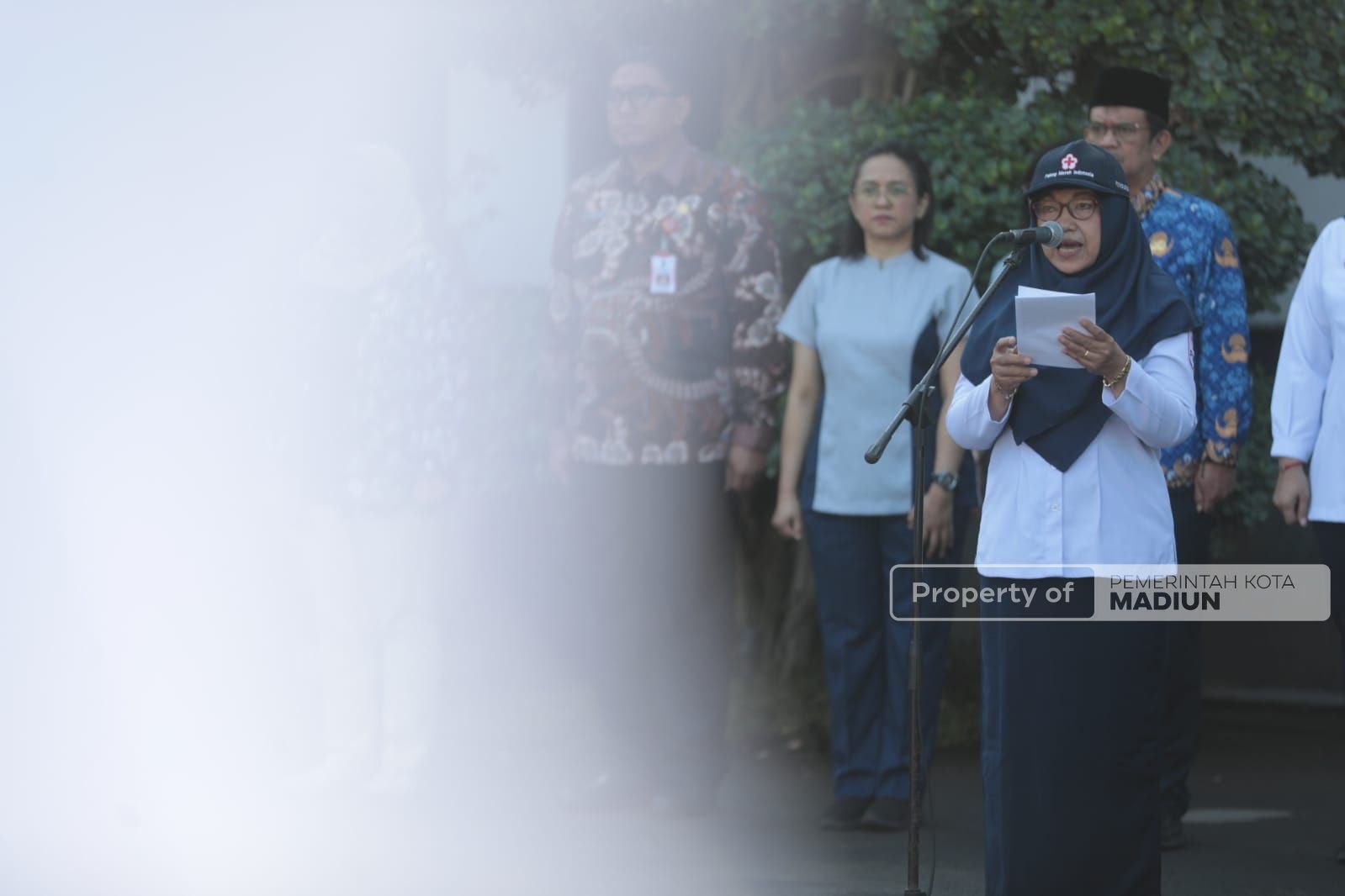 Foto 7 dari 12: Pimpin Apel HUT PMI ke-78, Wali Kota Kukuhkan 30 Sukarelawan PMI dan Beri Penghargaan ke Pendonor Terbanyak