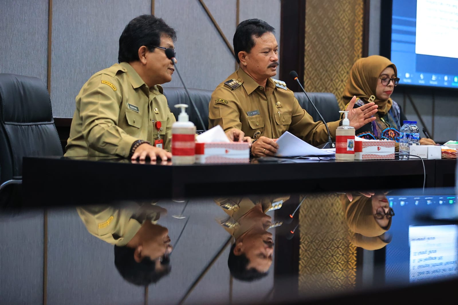 Foto 7 dari 8: Masuk Tiga Besar Paritrana Award 2023 Jawa Timur, Kota Madiun Turut Tahapan Wawancara untuk Tentukan Juara