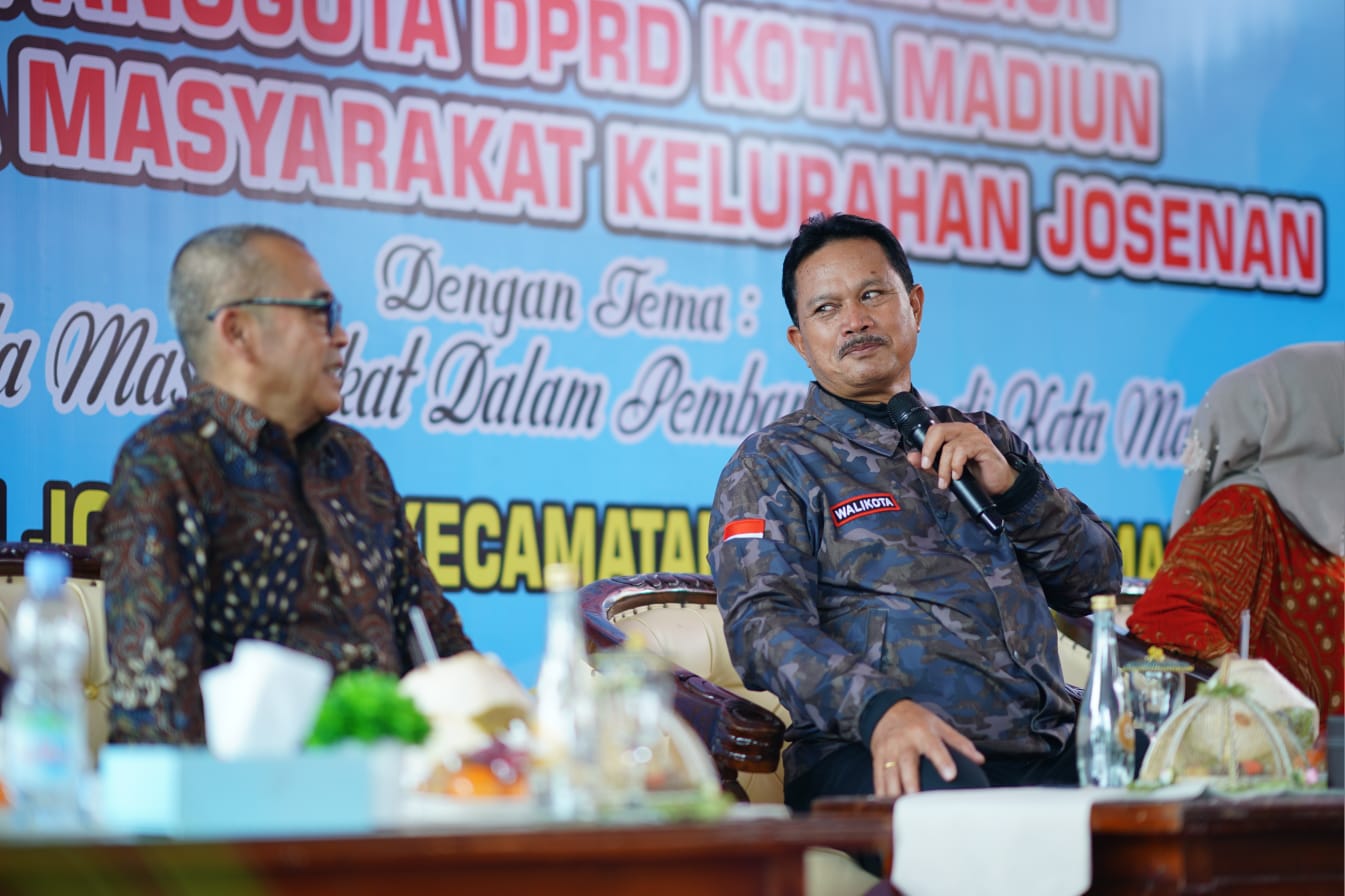 Foto 2 dari 10: Bersama DPRD, Wali Kota Bertemu Warga Di Tiga Kelurahan