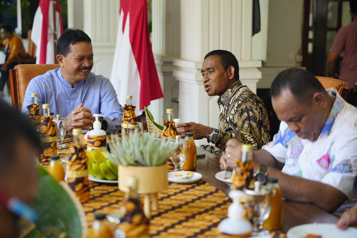 Foto 3 dari 8: Tertarik Belajar Banyak Hal, PJ Wali Kota Tual Temui Wali Kota Madiun Usai Kunjungan TPID Provinsi Maluku