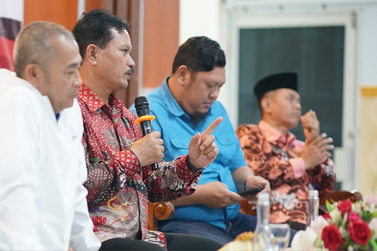 Wali Kota Hadiri Evaluasi Perda Penataan PKL Bersama DPRD