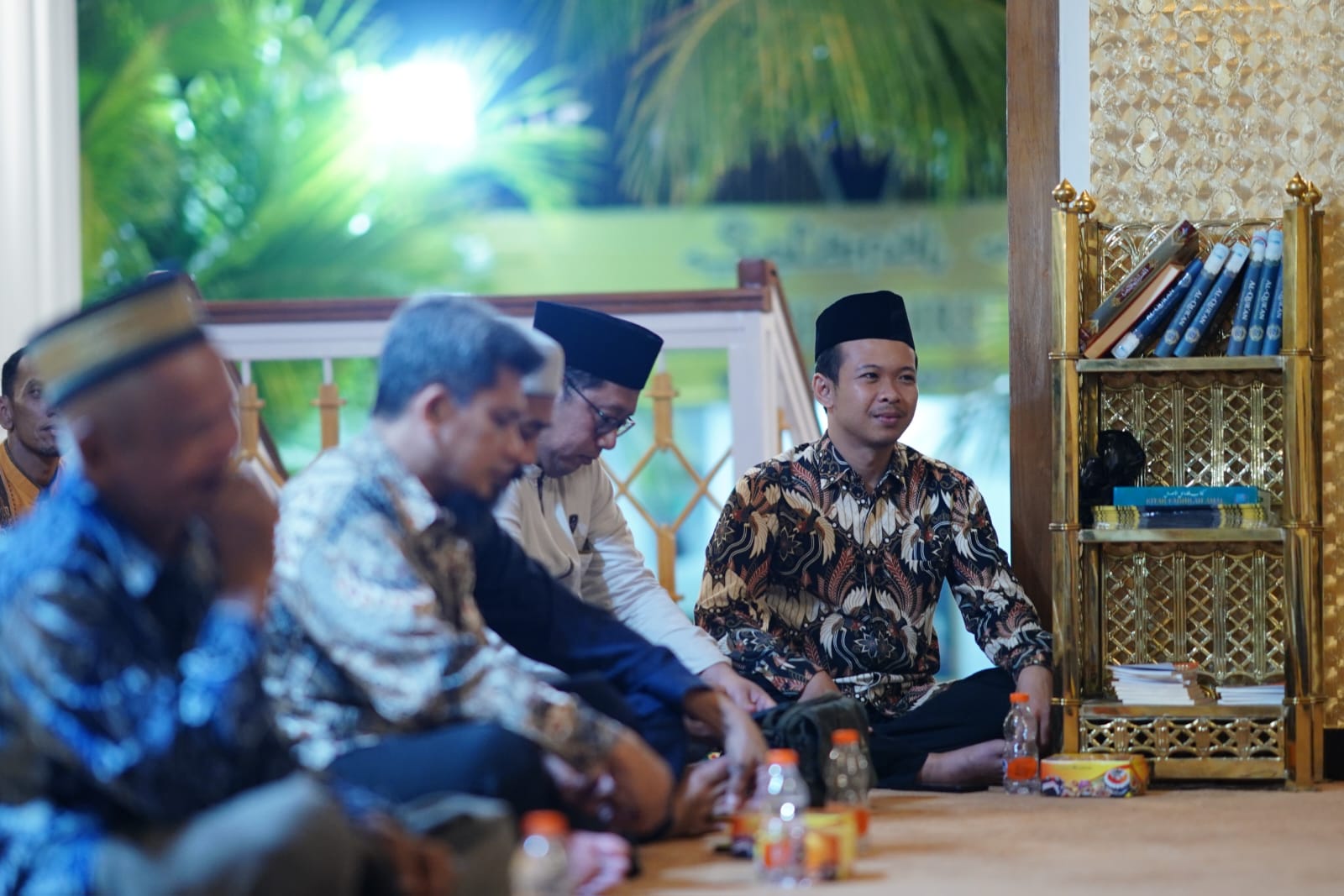 Foto 8 dari 10: Halal Bihalal dengan Warga, Wali Kota Sampaikan Permohonan Maaf Sekaligus Sampaikan Rencana Pembangunan Kota