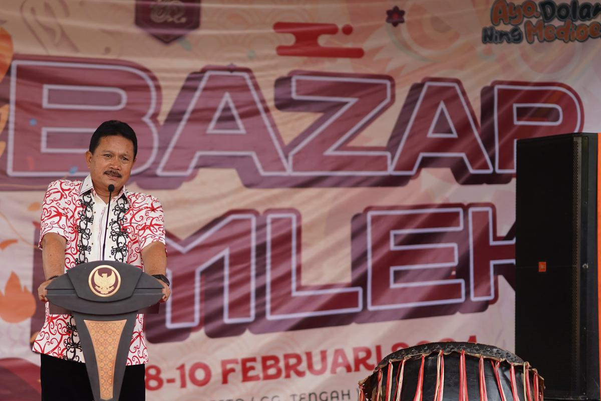 Buka Bazar Imlek, Wali Kota: Jajanan Apapun Ada dan Harganya Murah