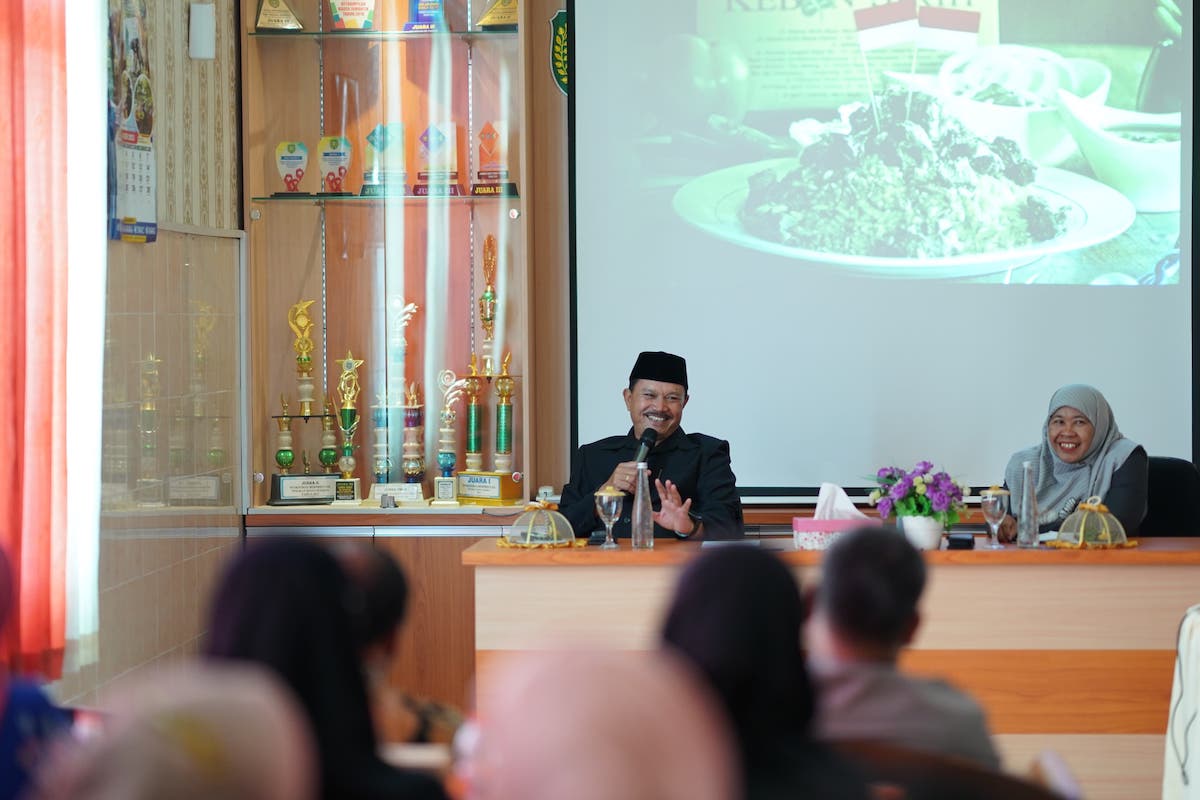 Foto 9 dari 9: Beri Arahan Persiapan Akreditasi di Puskesmas Tawangrejo, Wali Kota Pesan Siapkan dengan Optimal
